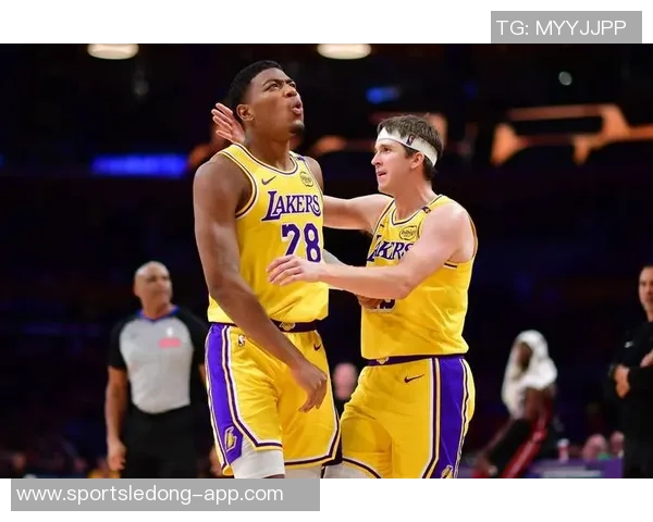 湖人三巨头齐发力八村塁助阵赢球海报震撼登场