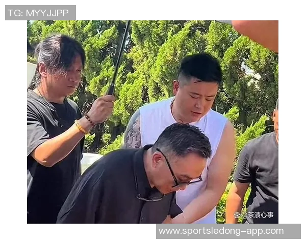 华子在比赛中表现不佳仅得15分并失误5次引发媒体关注究竟发生了什么心事 华子在比赛中表现不佳仅得15分并失误5次引发媒体关注究竟发生了什么心事