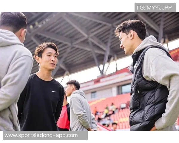 中超冬窗转会费前20榜单揭晓拉唐杨希拜合拉木成焦点